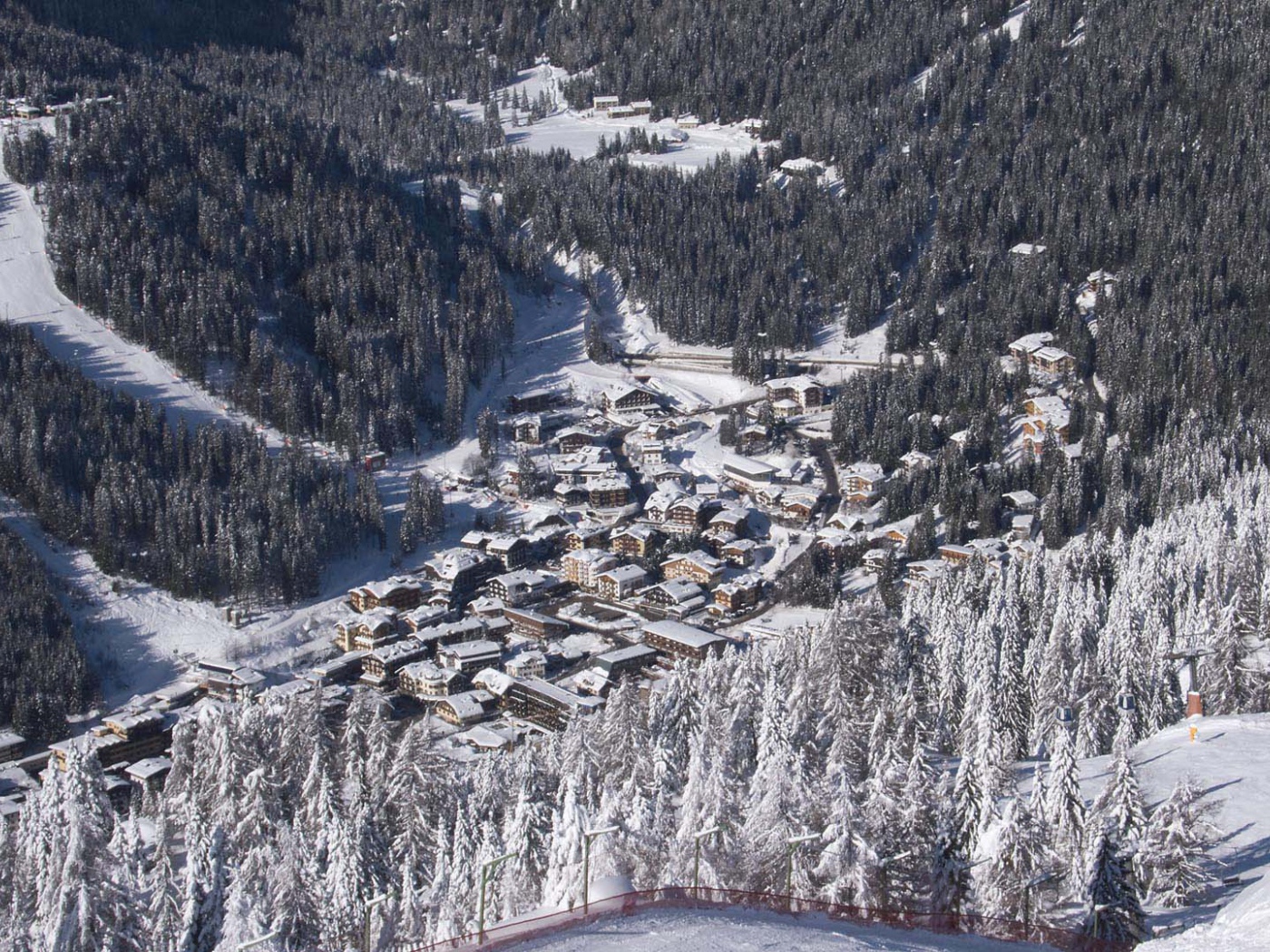 Горнолыжный курорт Мадонна ди Кампильо, Италия