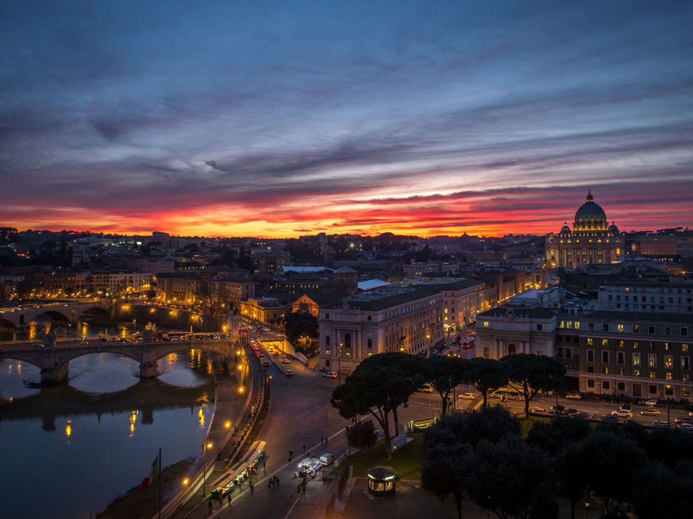 Закат в Риме, Италия