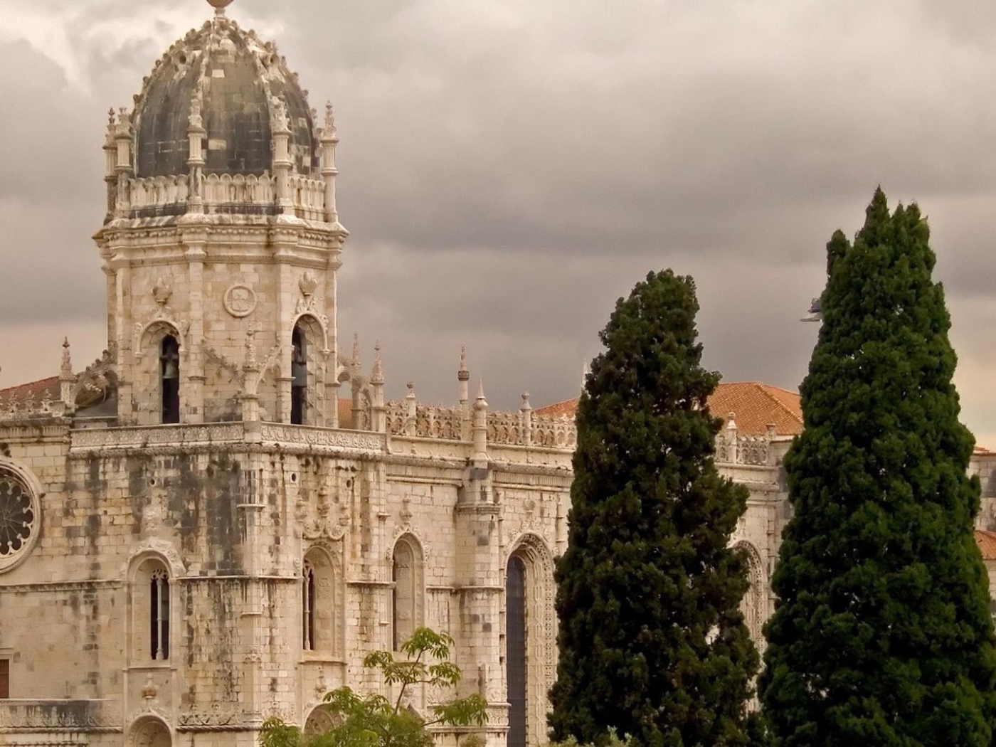 Старинная церковь в Лиссабоне