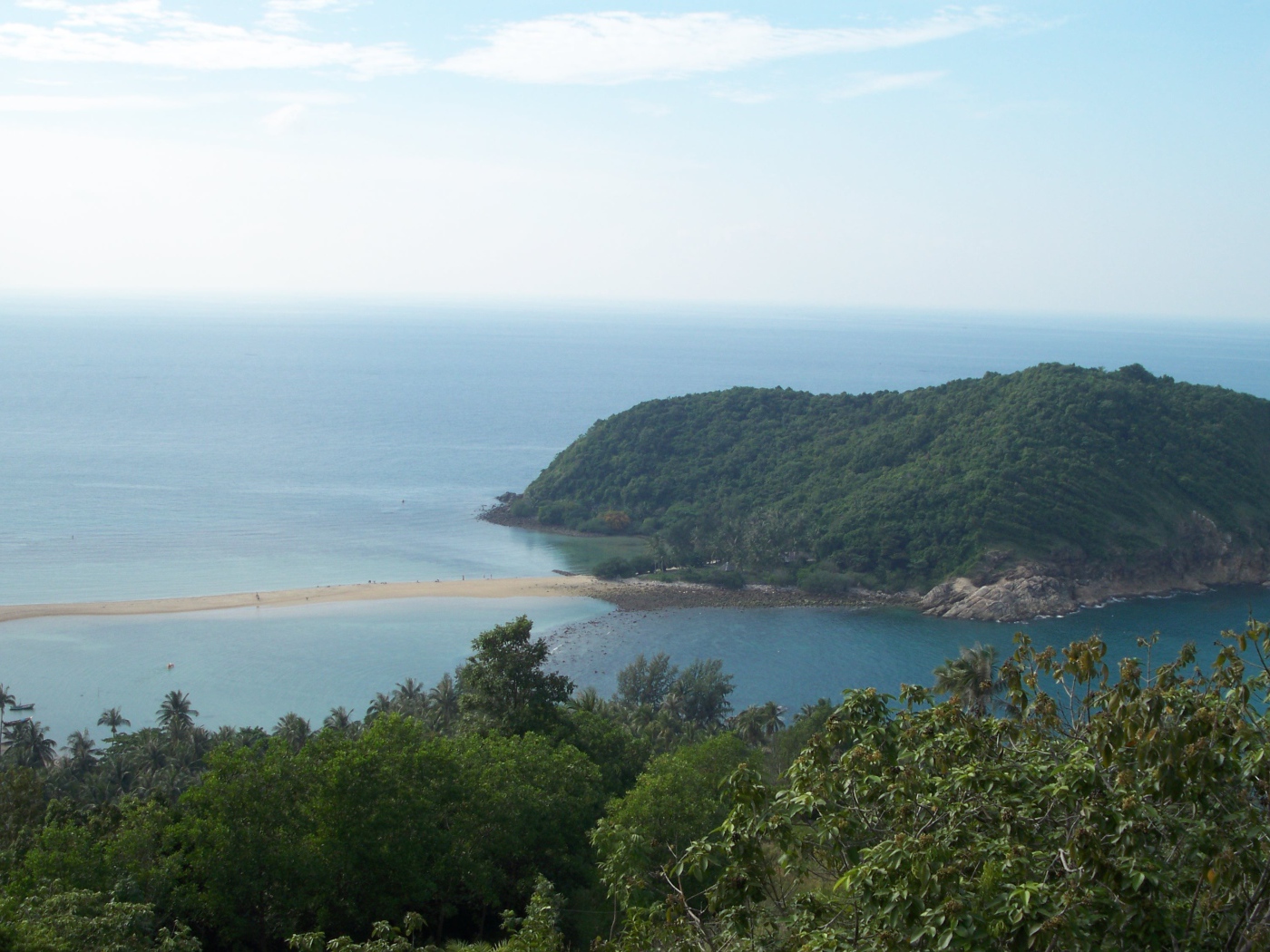 Островок у берегов острова Панган, Таиланд