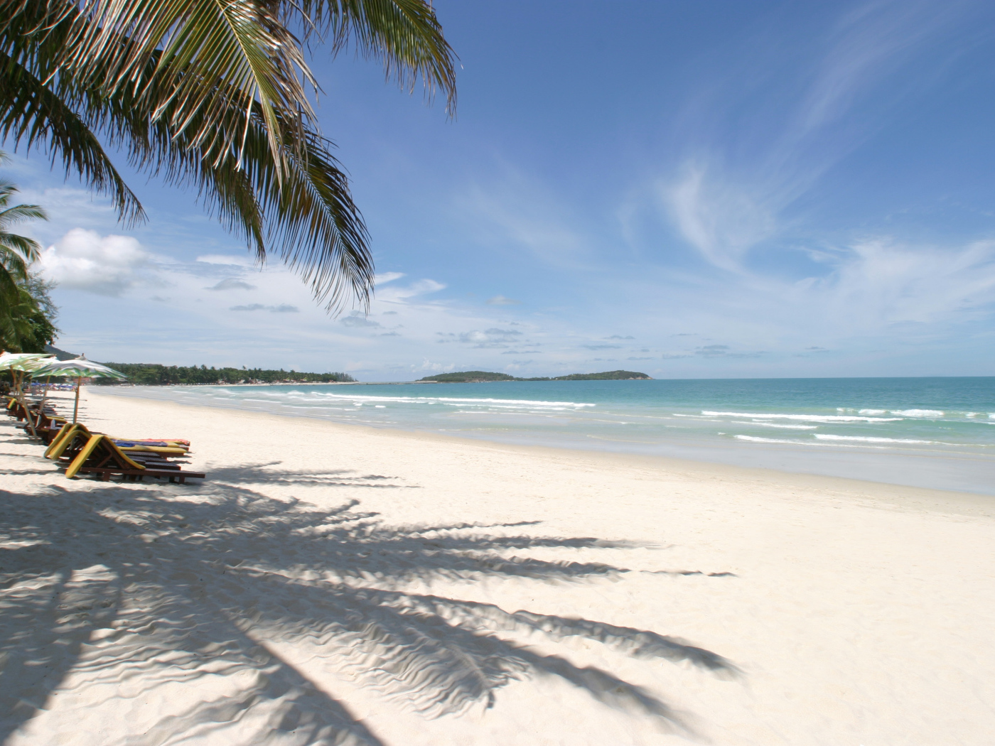 Песчаный пляж на курорте Хуа Хин, Таиланд