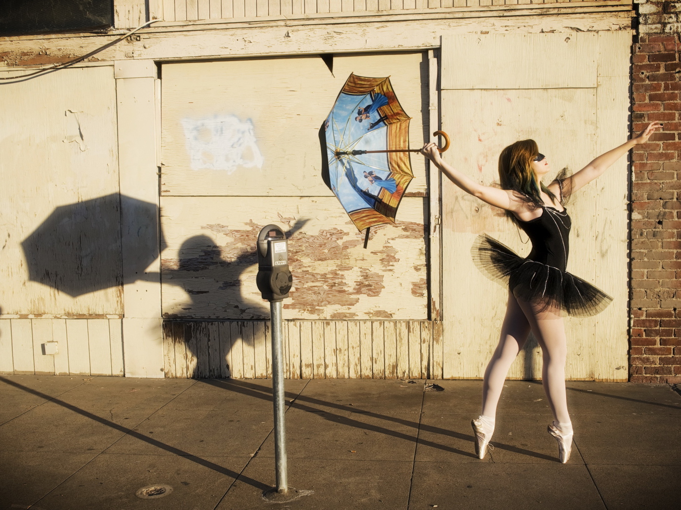 Балерина с зонтом