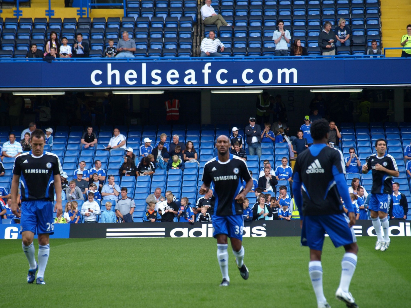 Челси команда на поле