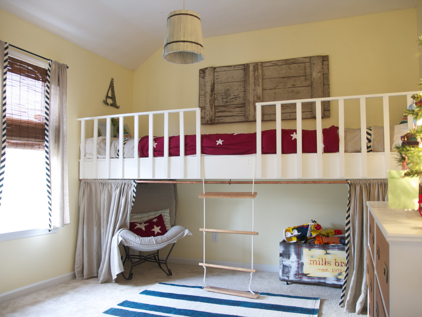 Рождественское оформление детской 