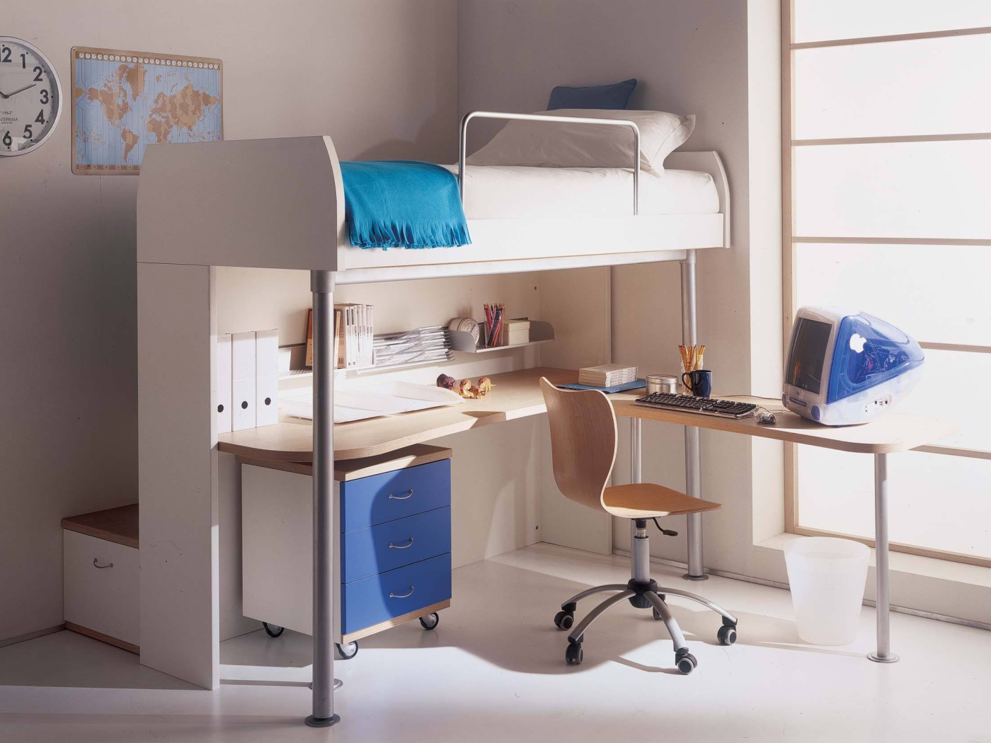 Компактная детская комната