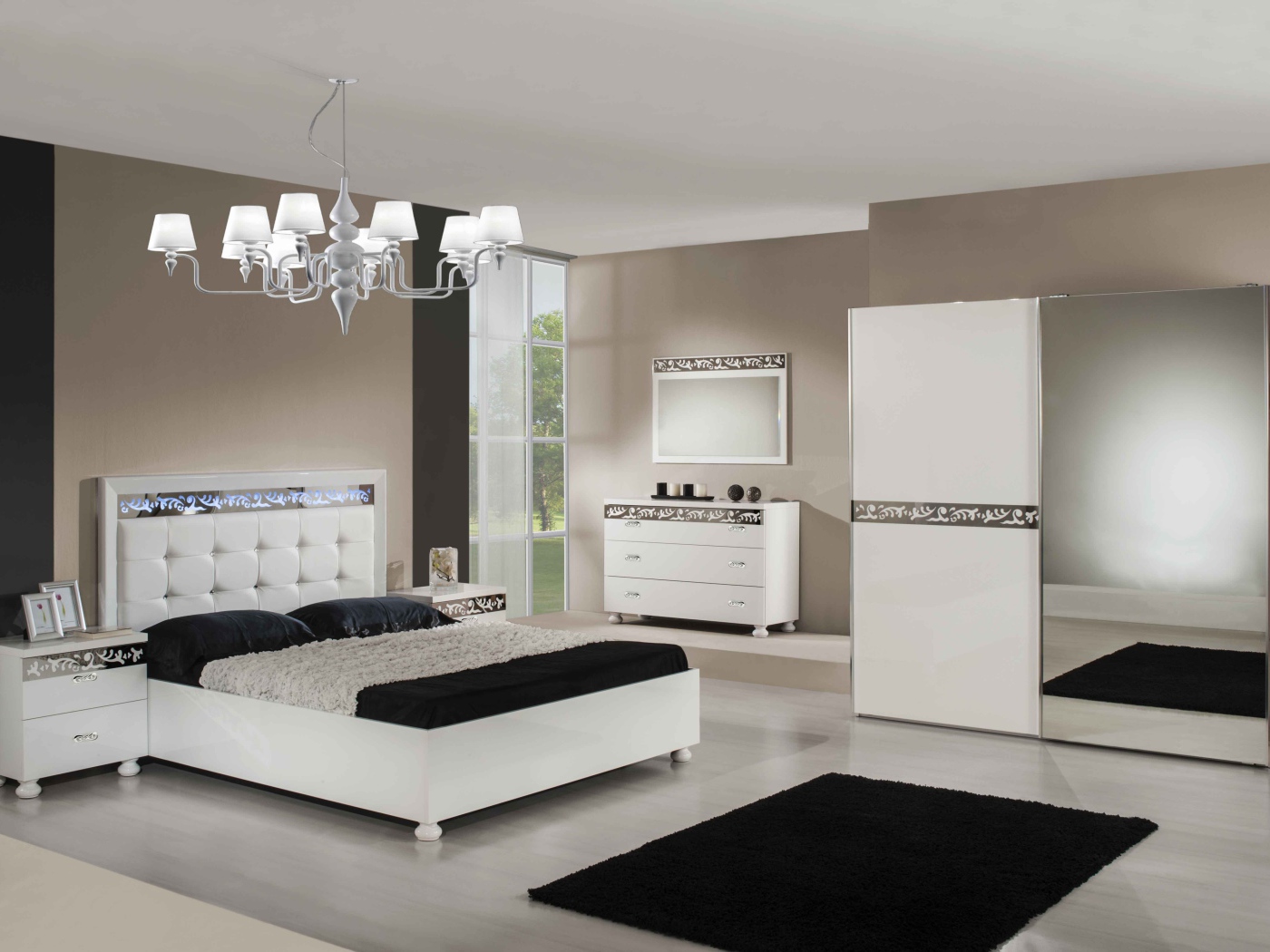 Кремовые стены в спальне