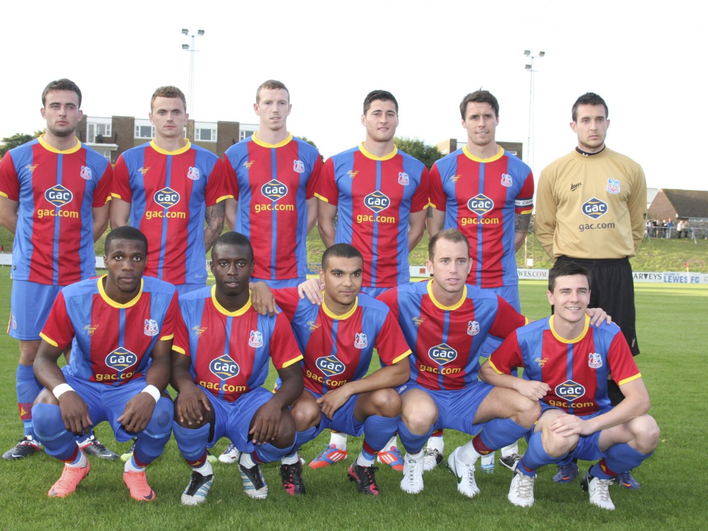 Известный ФК Кристал Пэлас