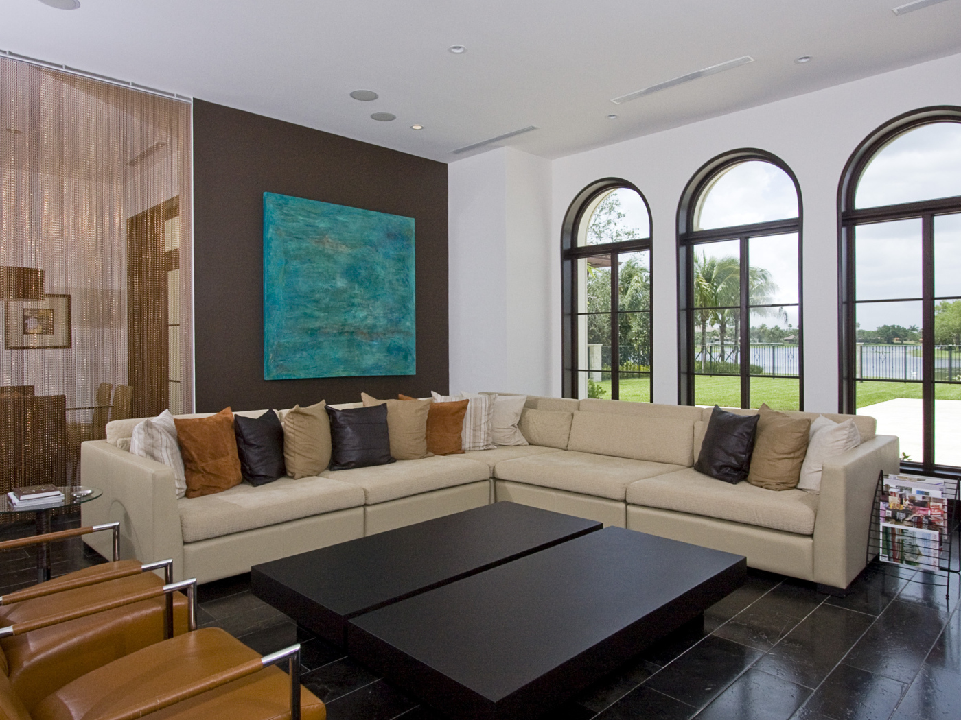 Гостиная в загородном доме