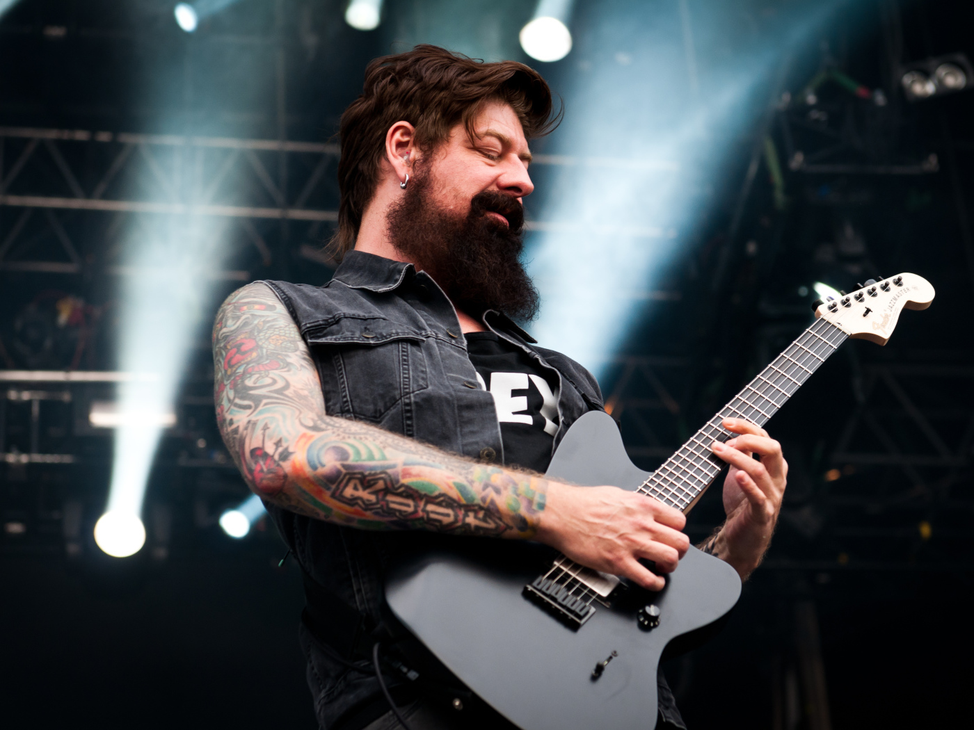 Музыкант с тату