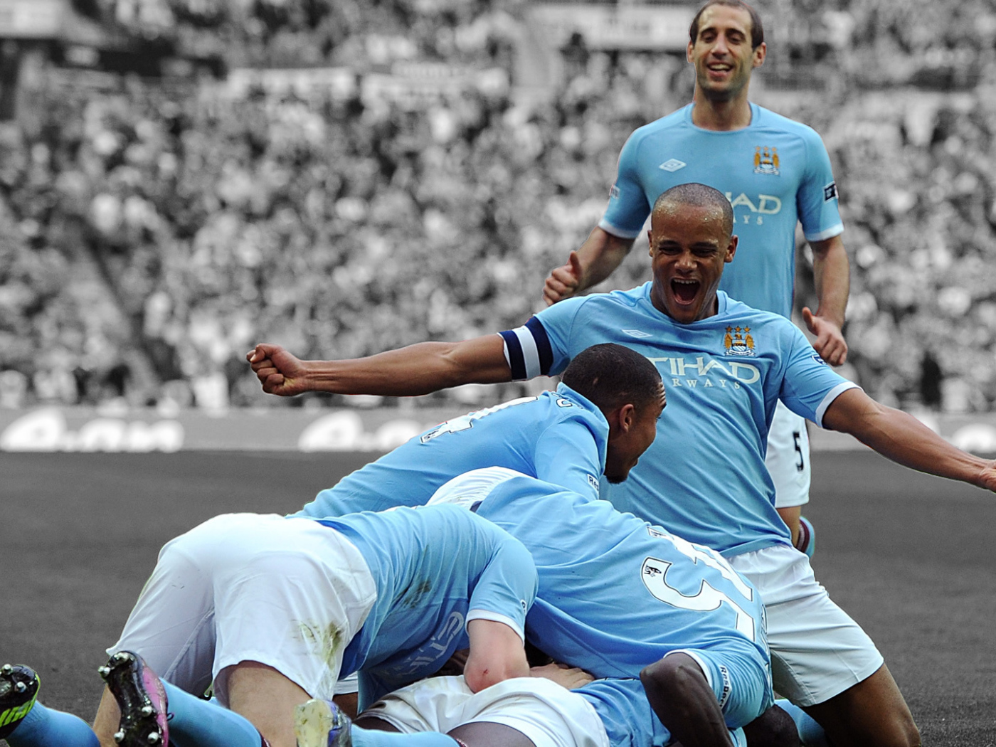 Популярный Футбольный клуб Англии Манчестер Сити