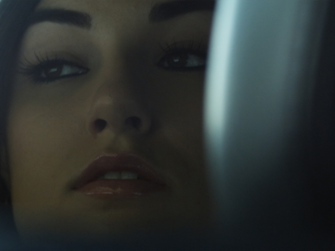 Саша Грей в машине