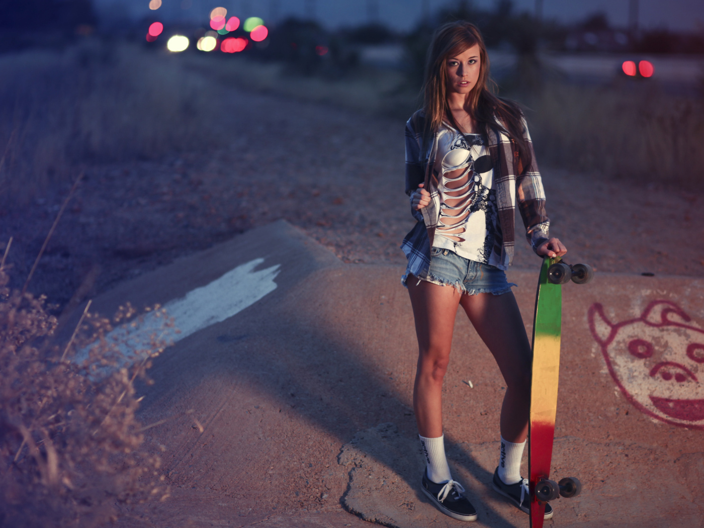 Скейтер девушка
