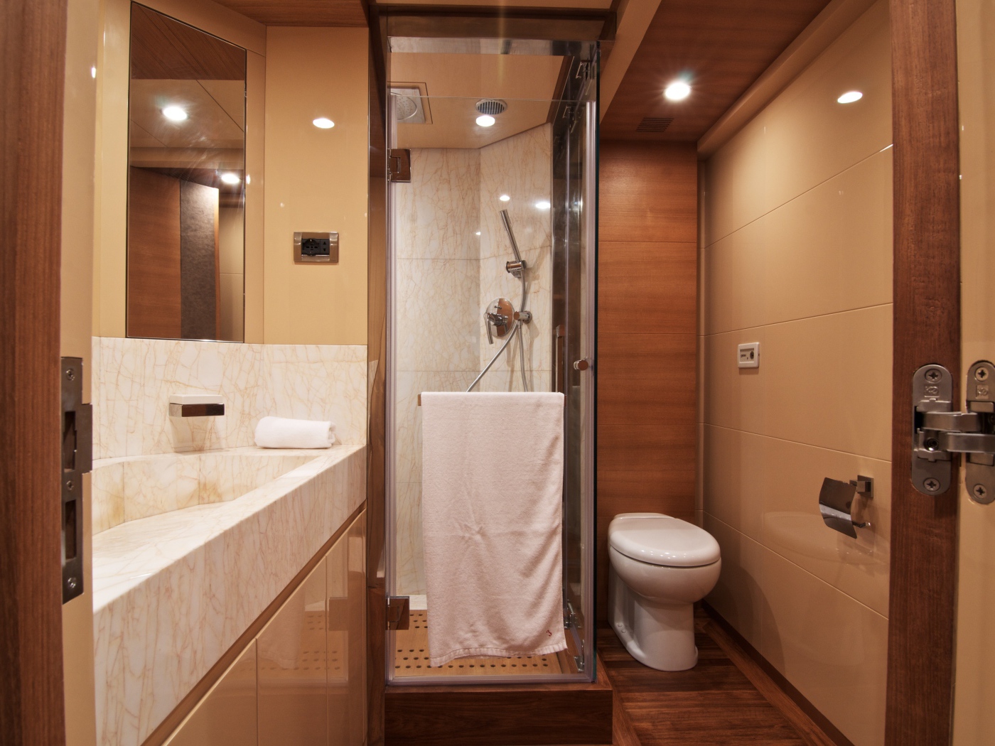 Идея для небольшой ванной