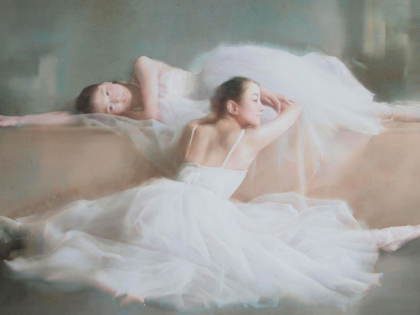 Две балерины отдыхают