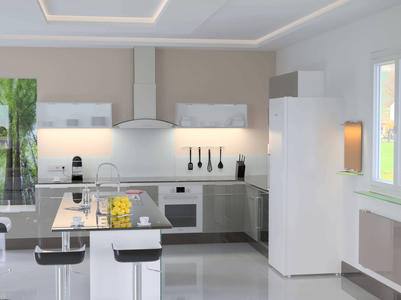 Белый холодильник в кухне