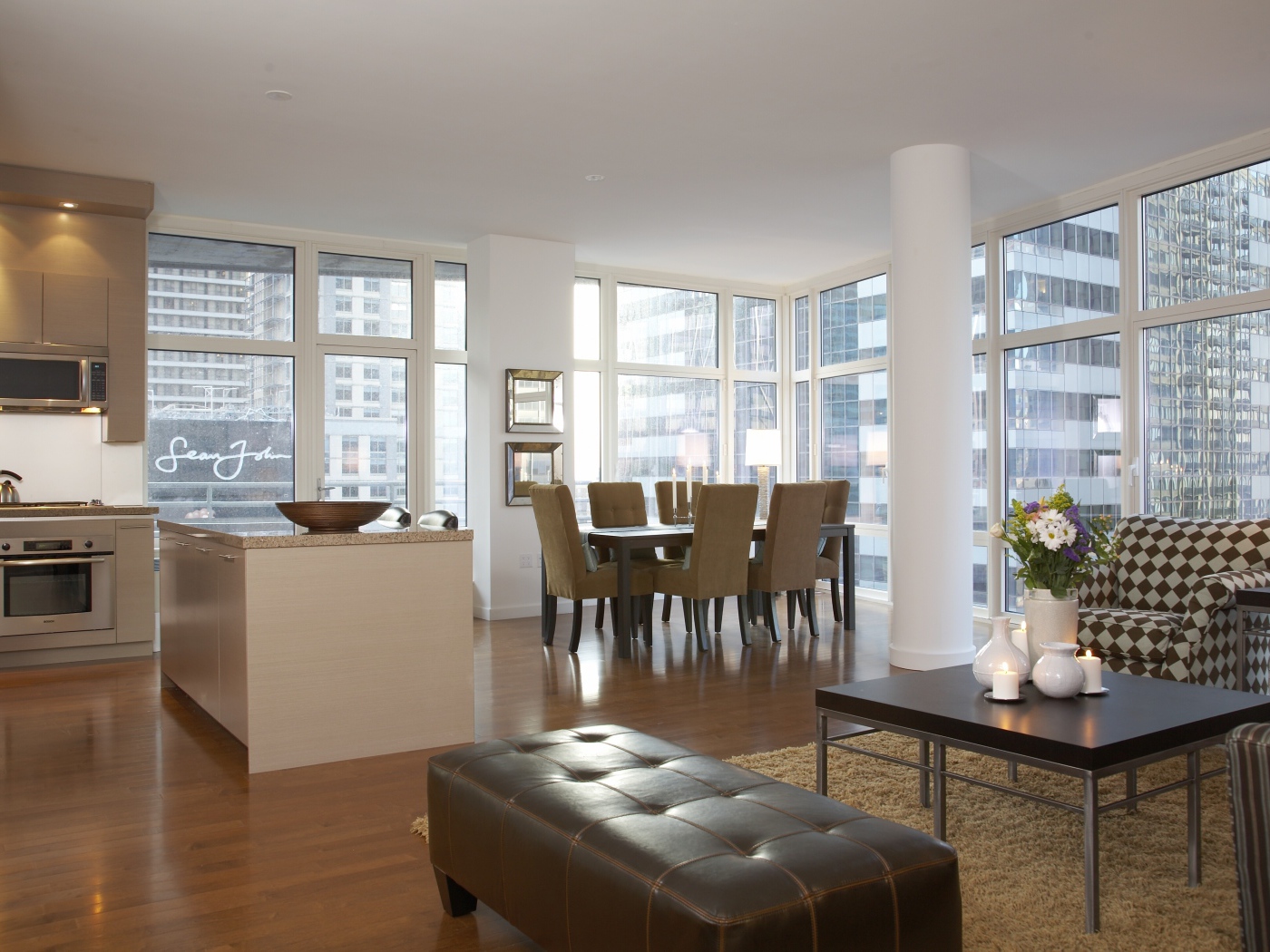 Комната в мегаполисе