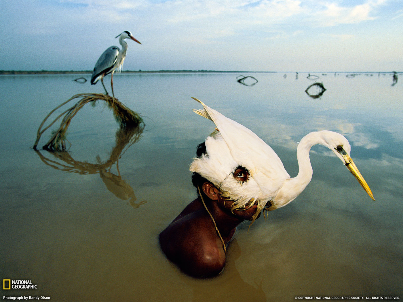 Охотник в маске