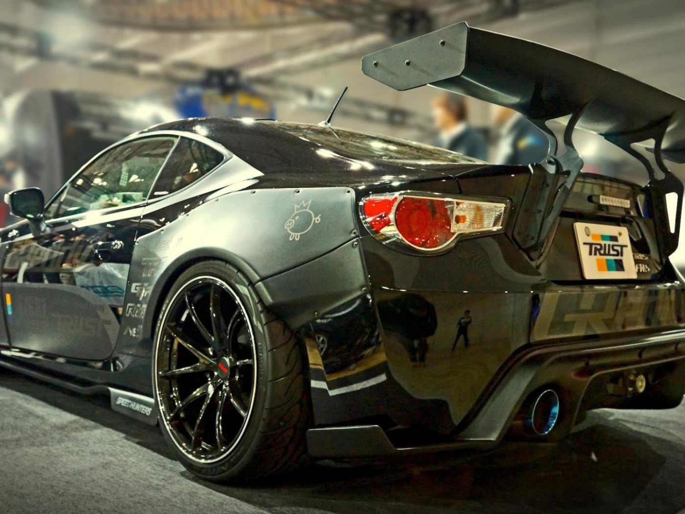 Черный спортивный Scion