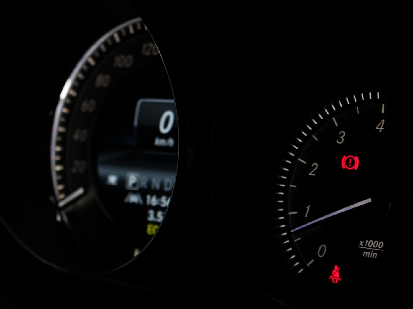 Приборная панель автомобиля