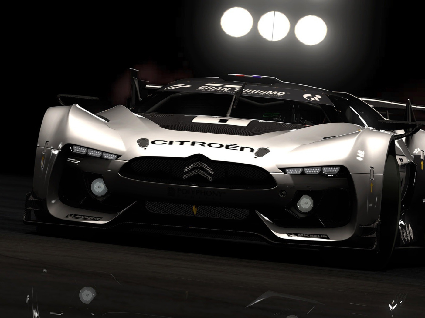 Серебристый Citroën Gran Turismo