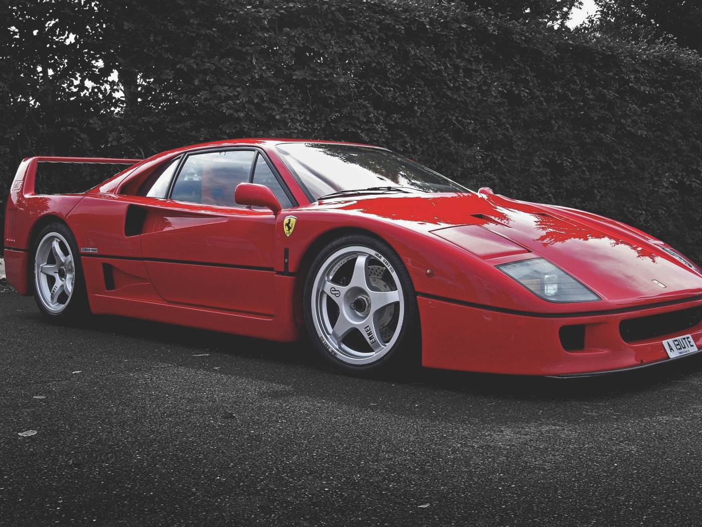 Красный феррари ф40