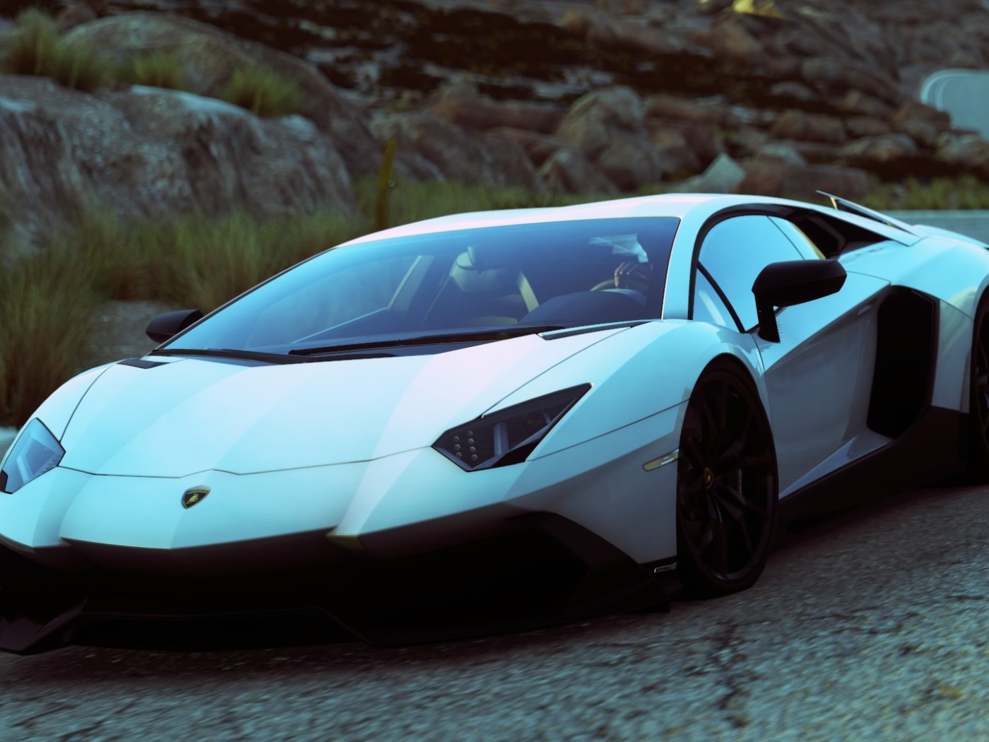 Нежно голубой цвет авто Ламборгини