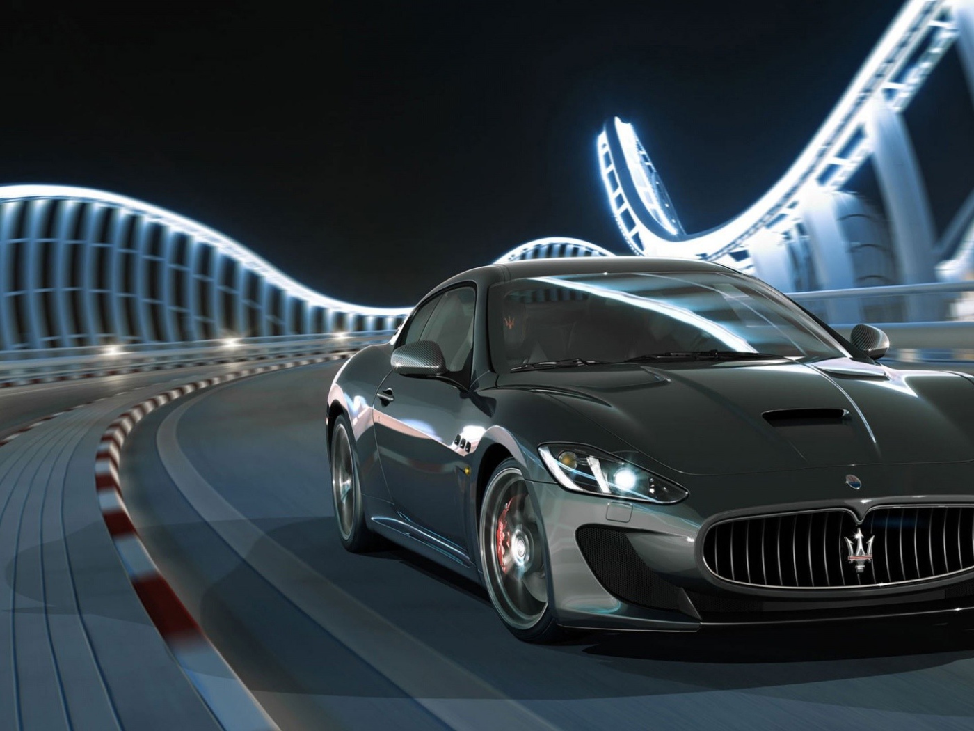 Серый Maserati на мосту