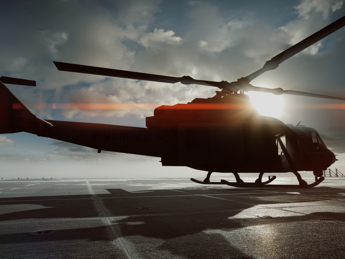 Вертолет на палубе авианосца