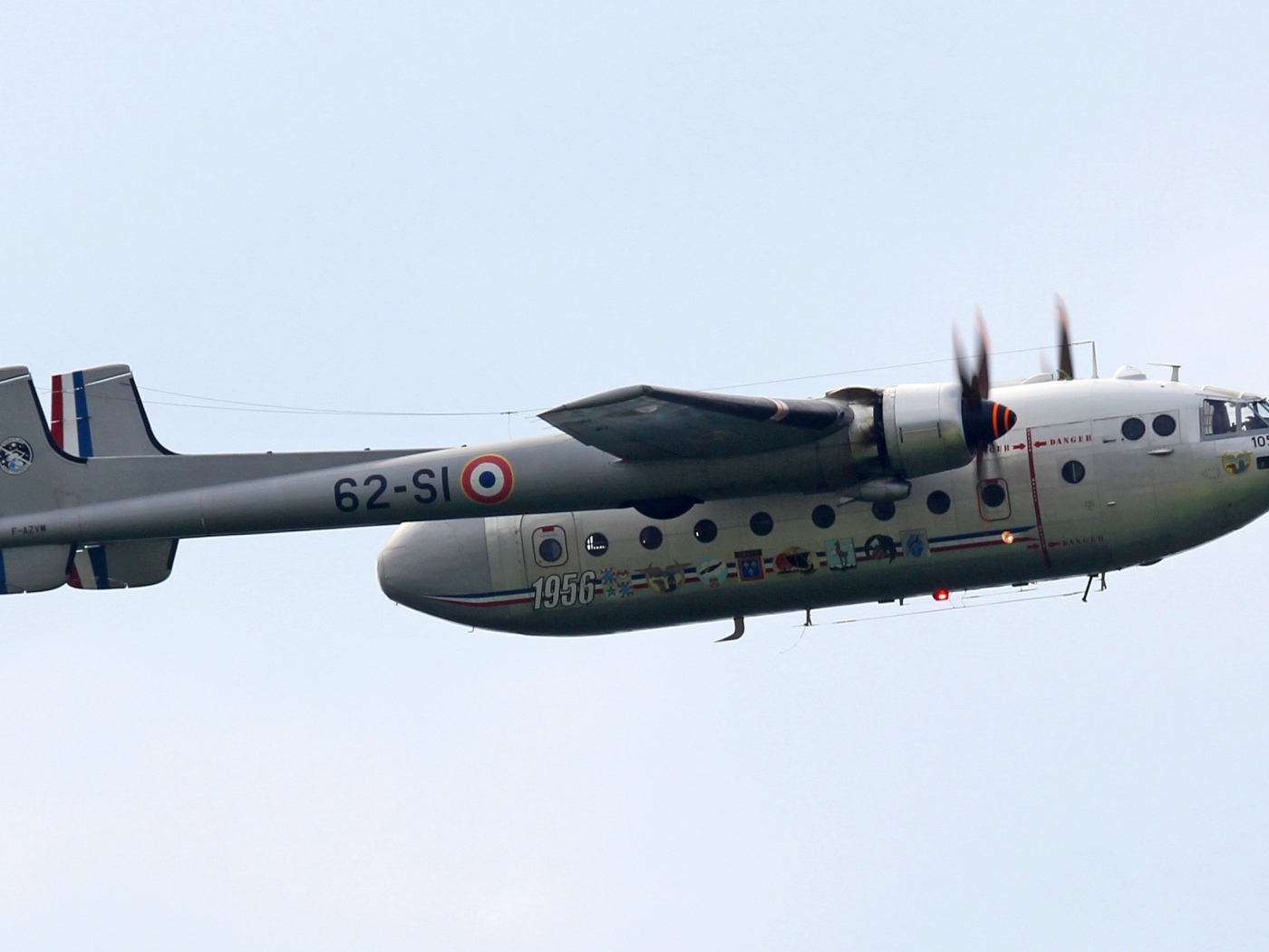 Пассажирский самолет 1950-х годов