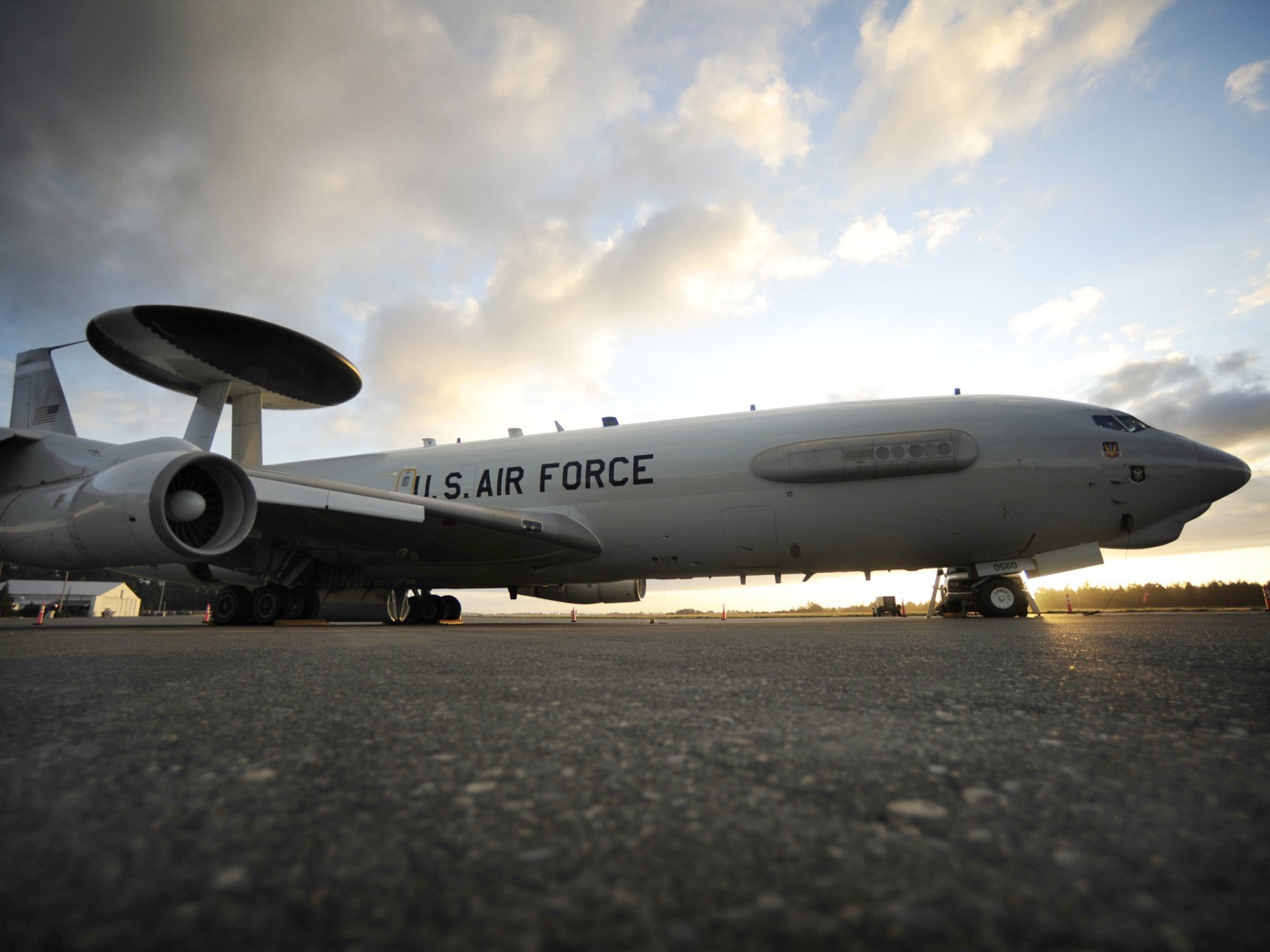 Самолет разведчик Boeing E-3 Sentry