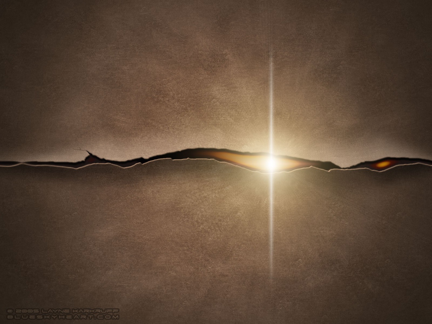 Трещина в ткани, коричневый фон