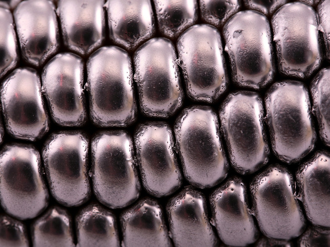 Круглые кусочки металла, фон