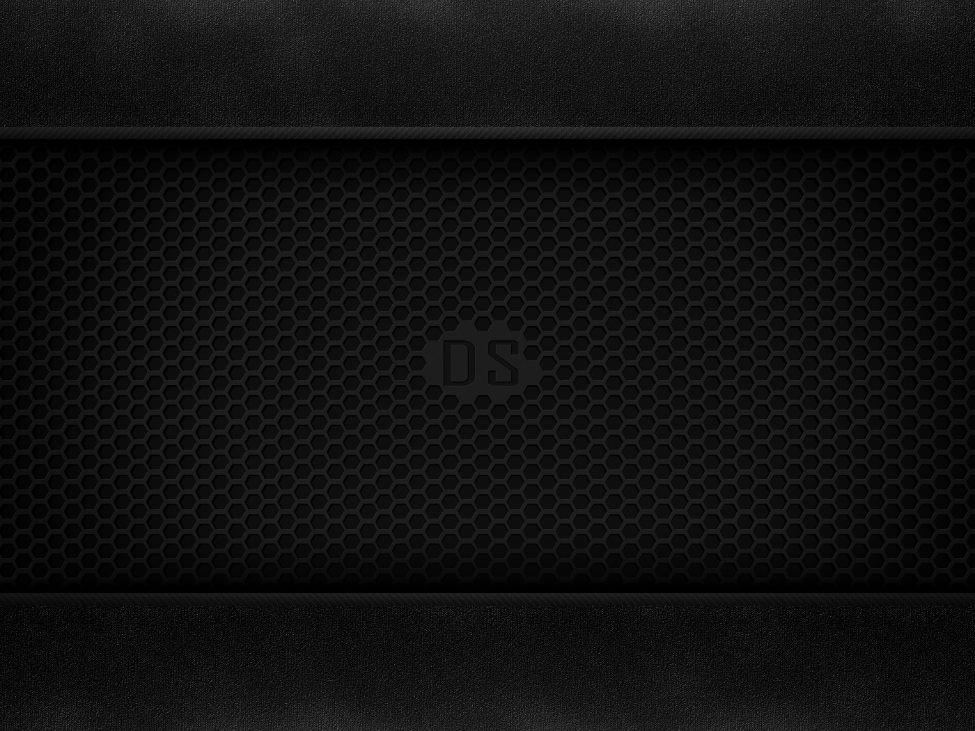 Черная металлическая сетка