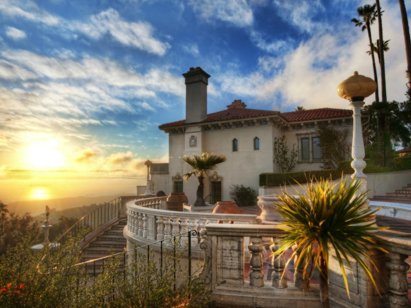 Замок Херста в Лос Анджелесе