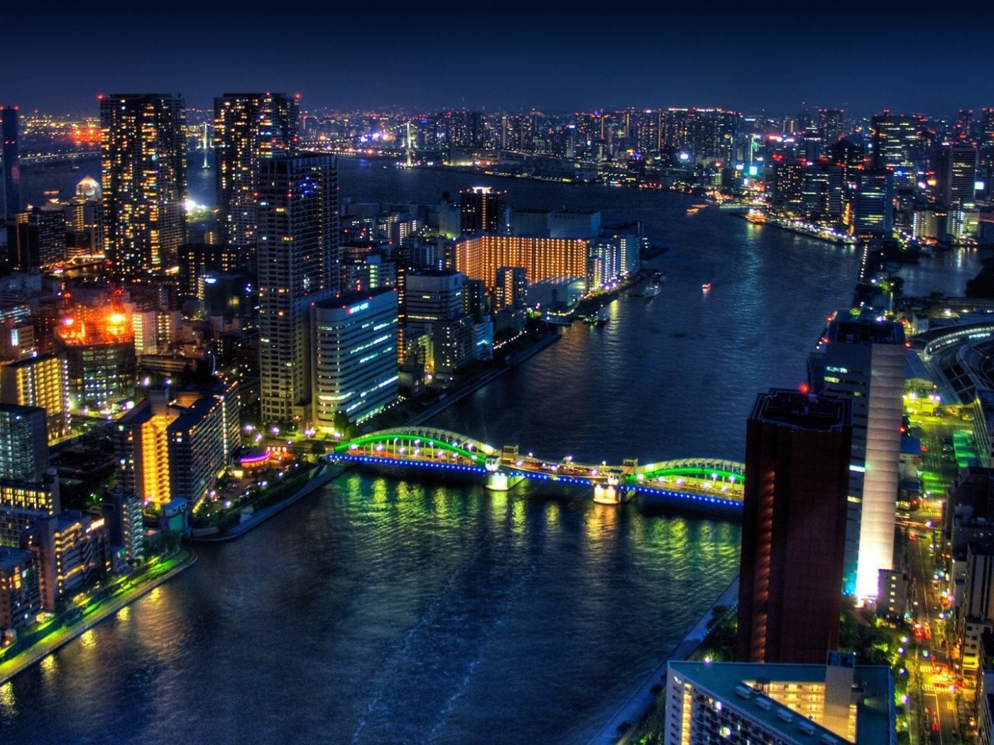Ночной мост в Токио
