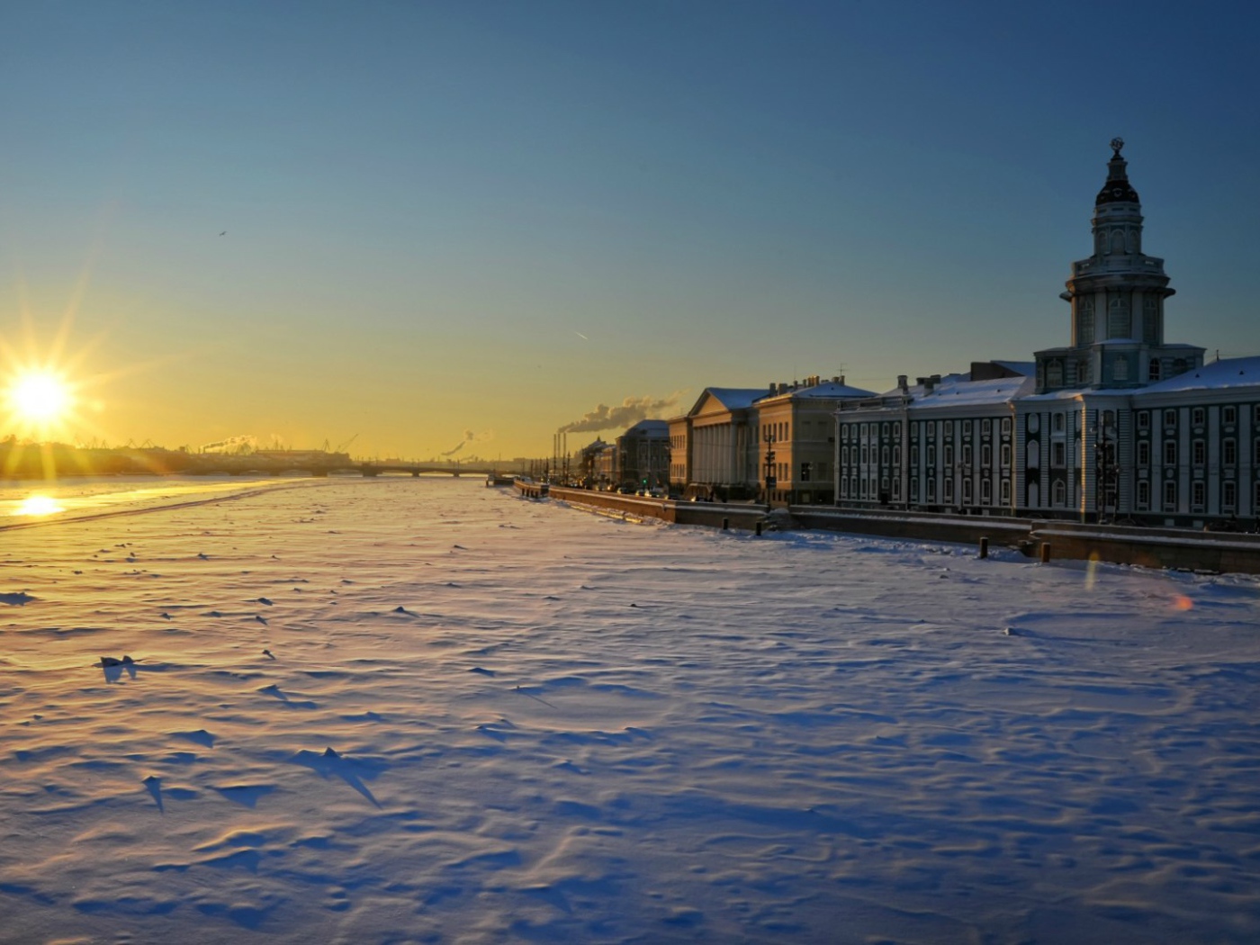 St. Petersburg - a beautiful city on the Neva