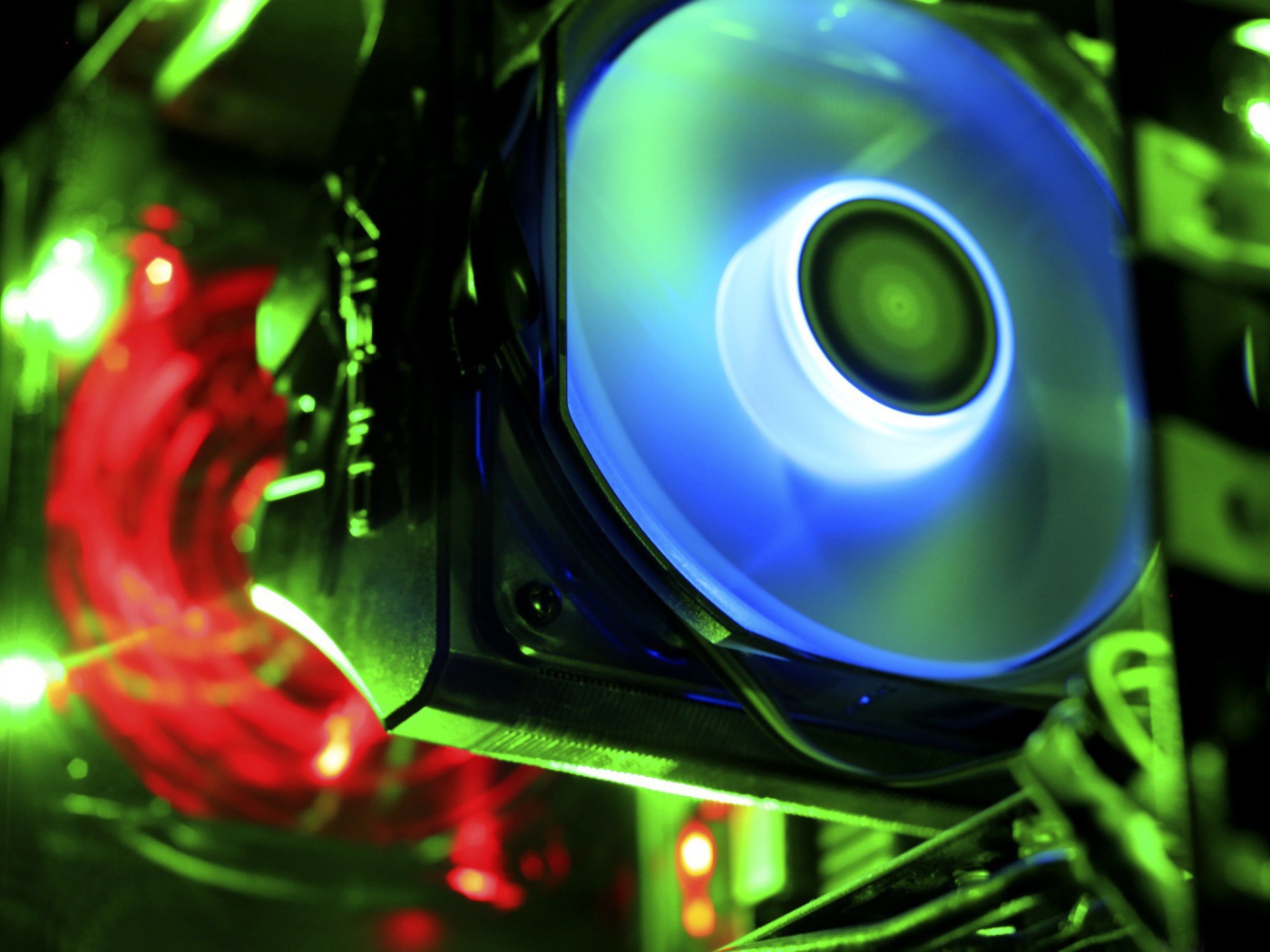 Кулер центрального процессора в компьютере