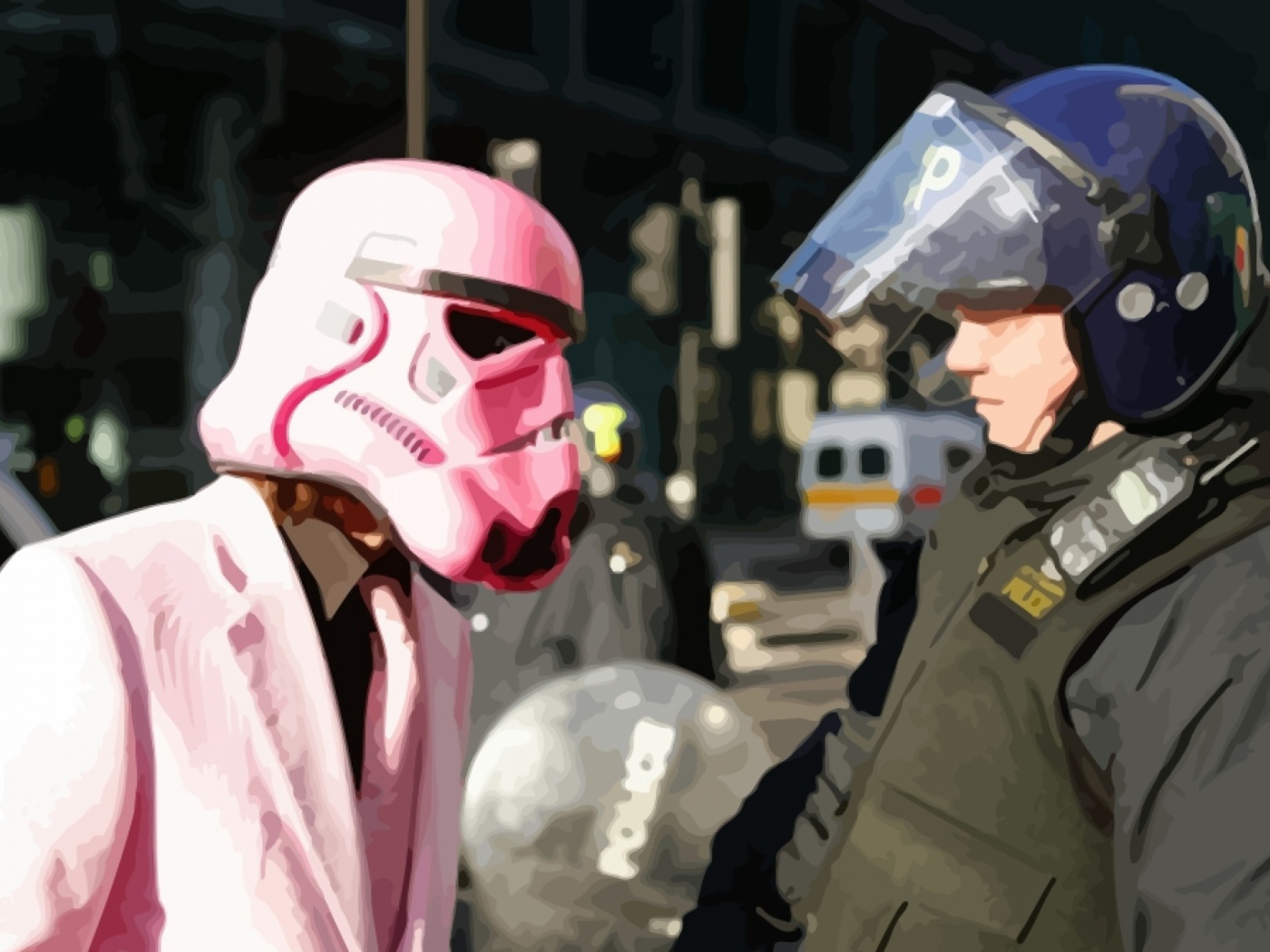 Полицейский и человек в розовой маске Дарта Вейдера