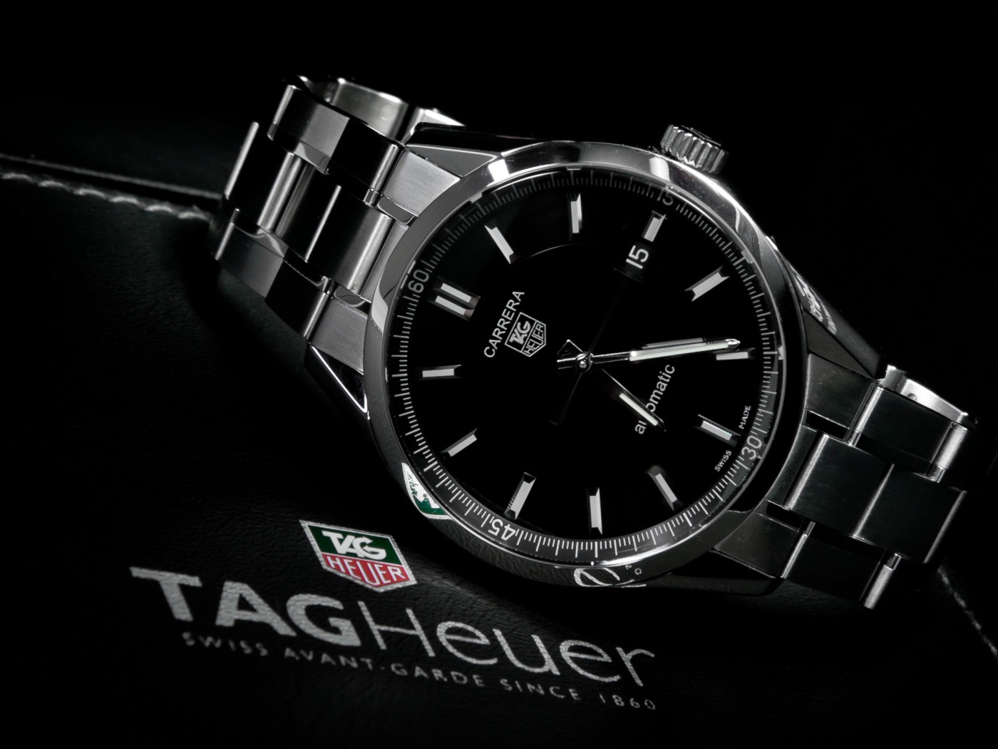 Черные люкс часы Карриера