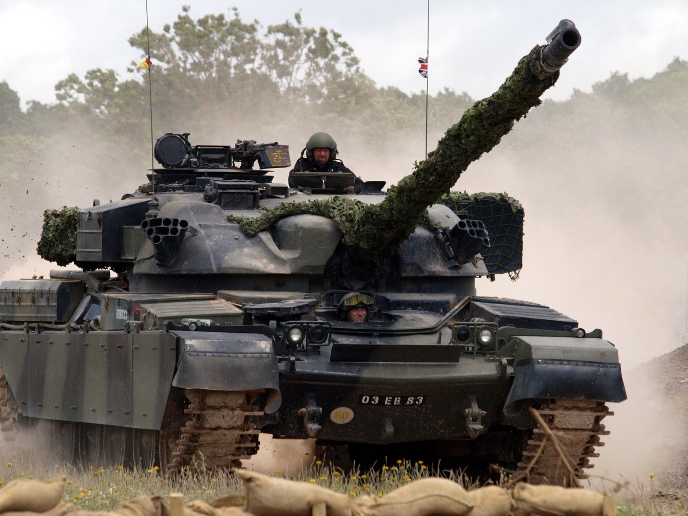 Британские танкисты на учениях