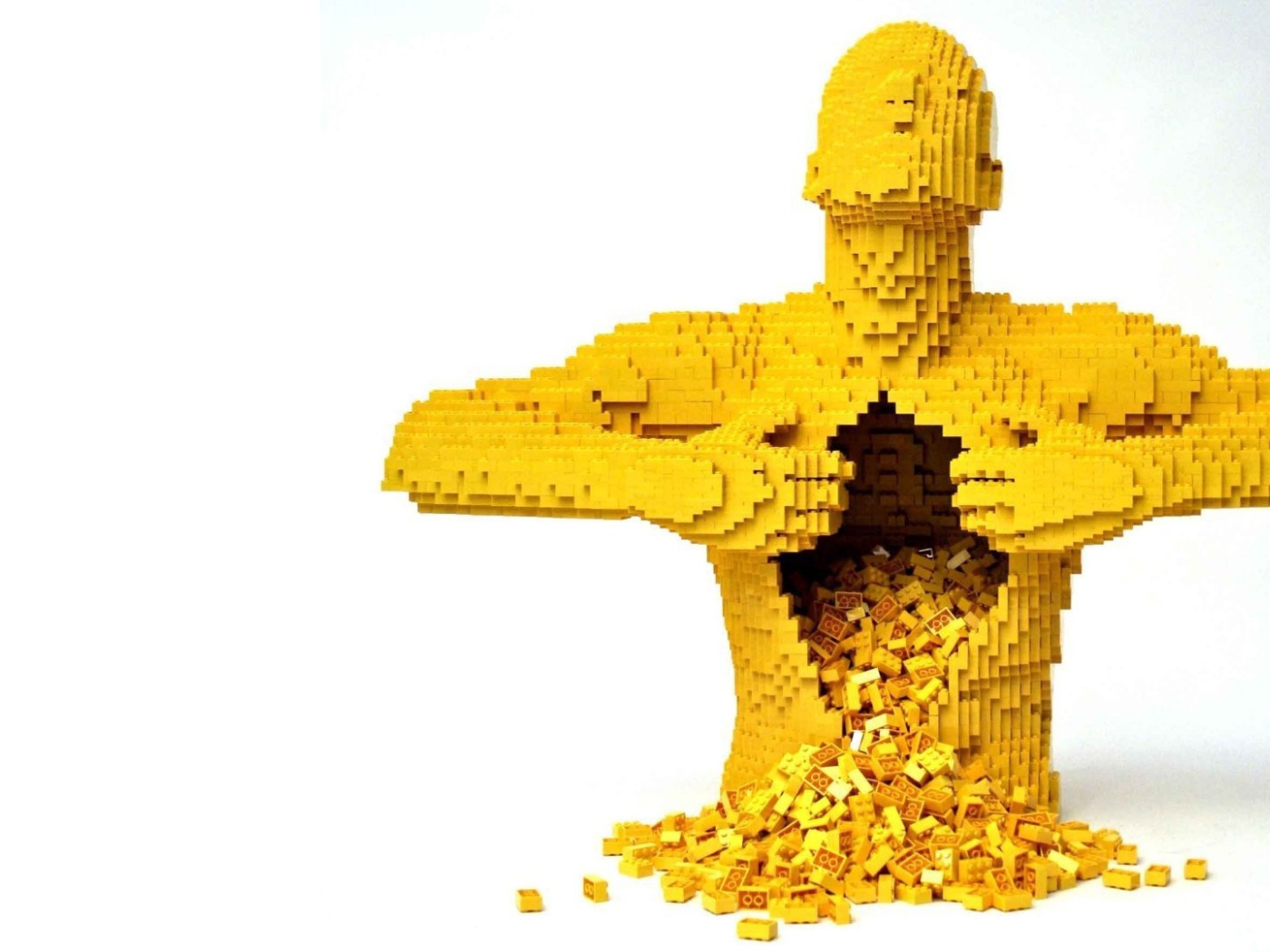 Торс человека из конструктора Лего