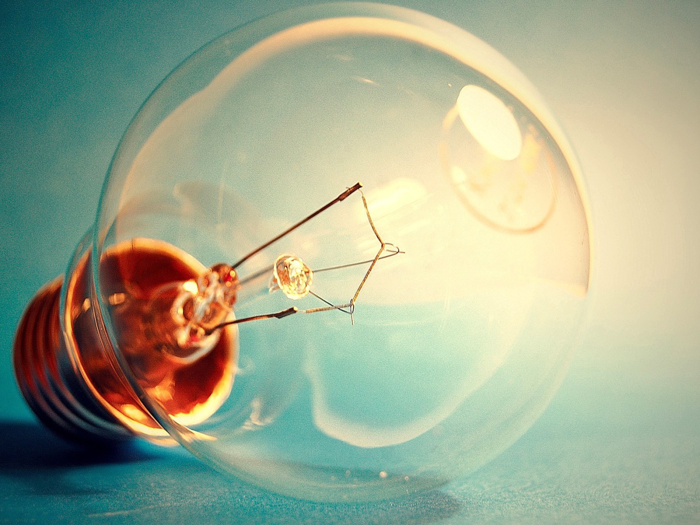 Макро фото лампы накаливания