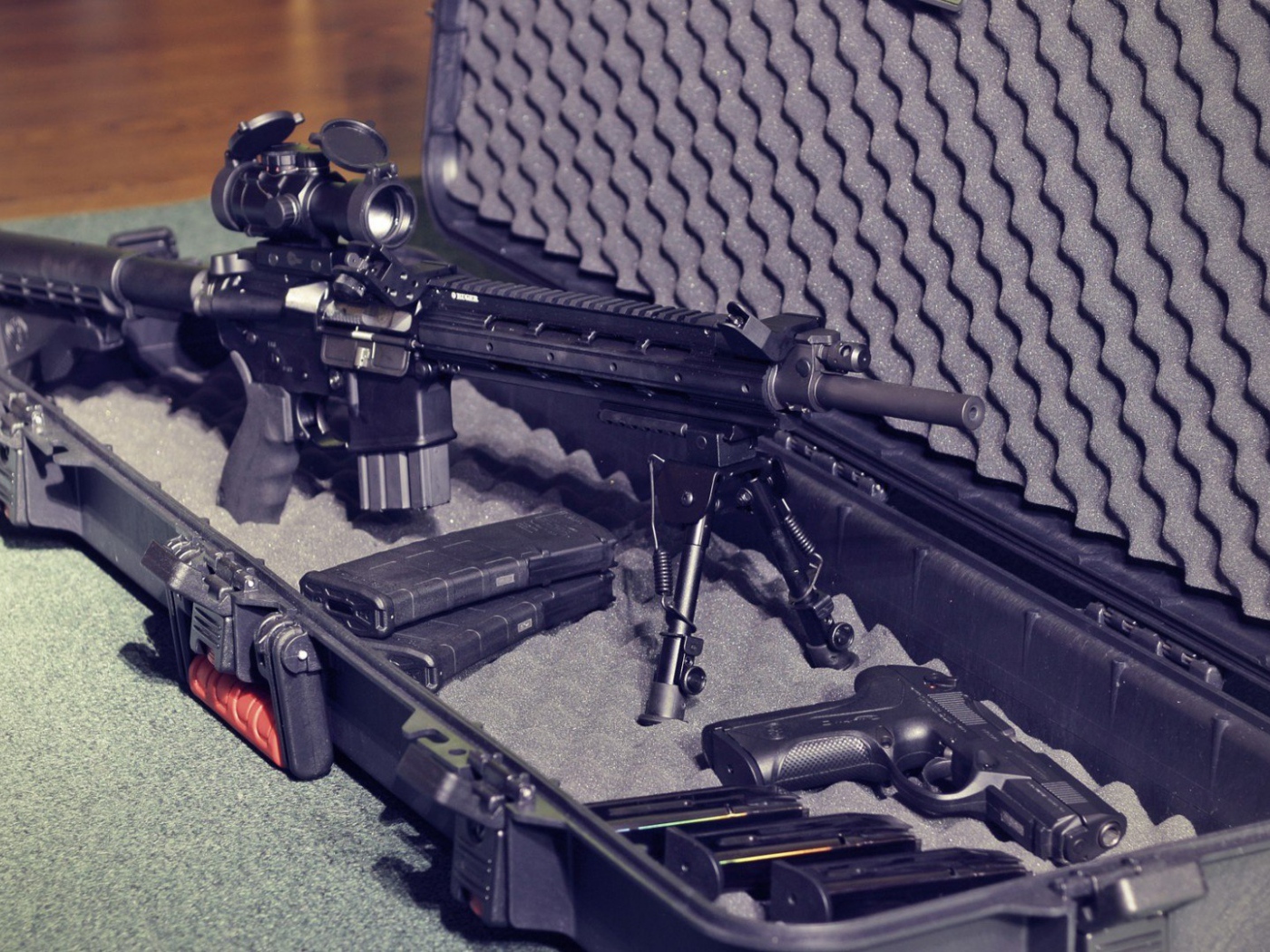 Самозарядная винтовка Ruger SR-556