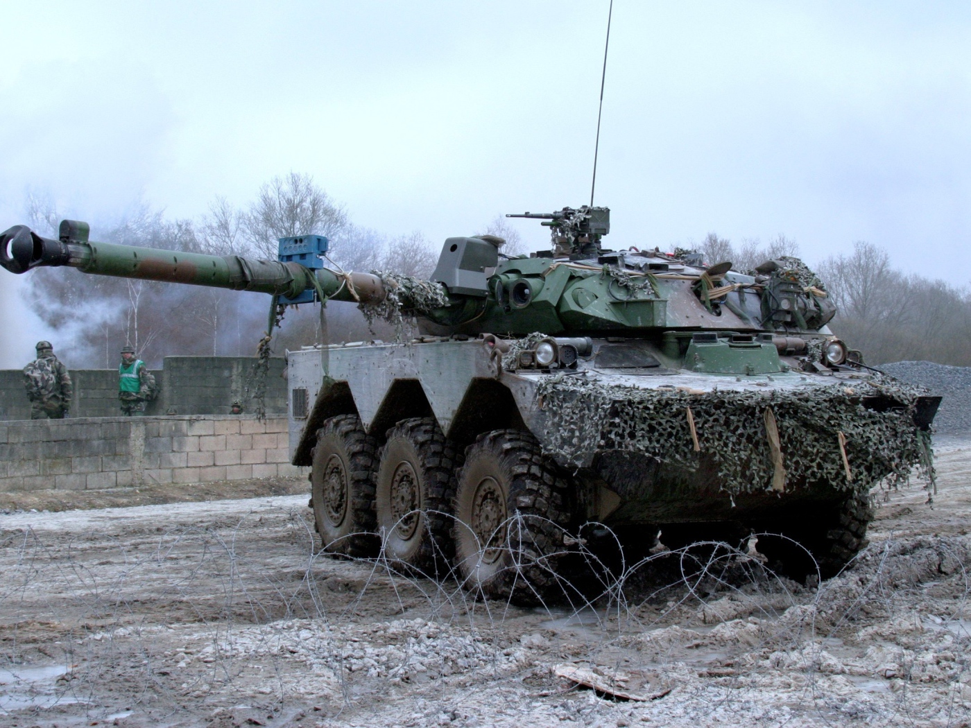 Самоходная артиллерийская установка на колесах