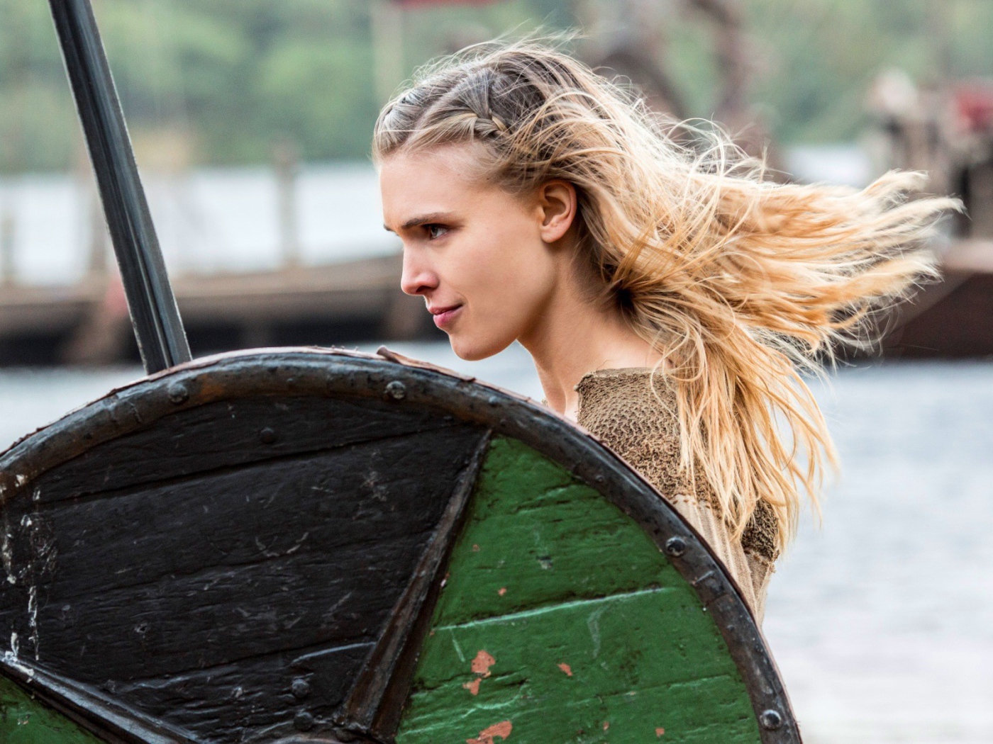 Девушка викинг воин