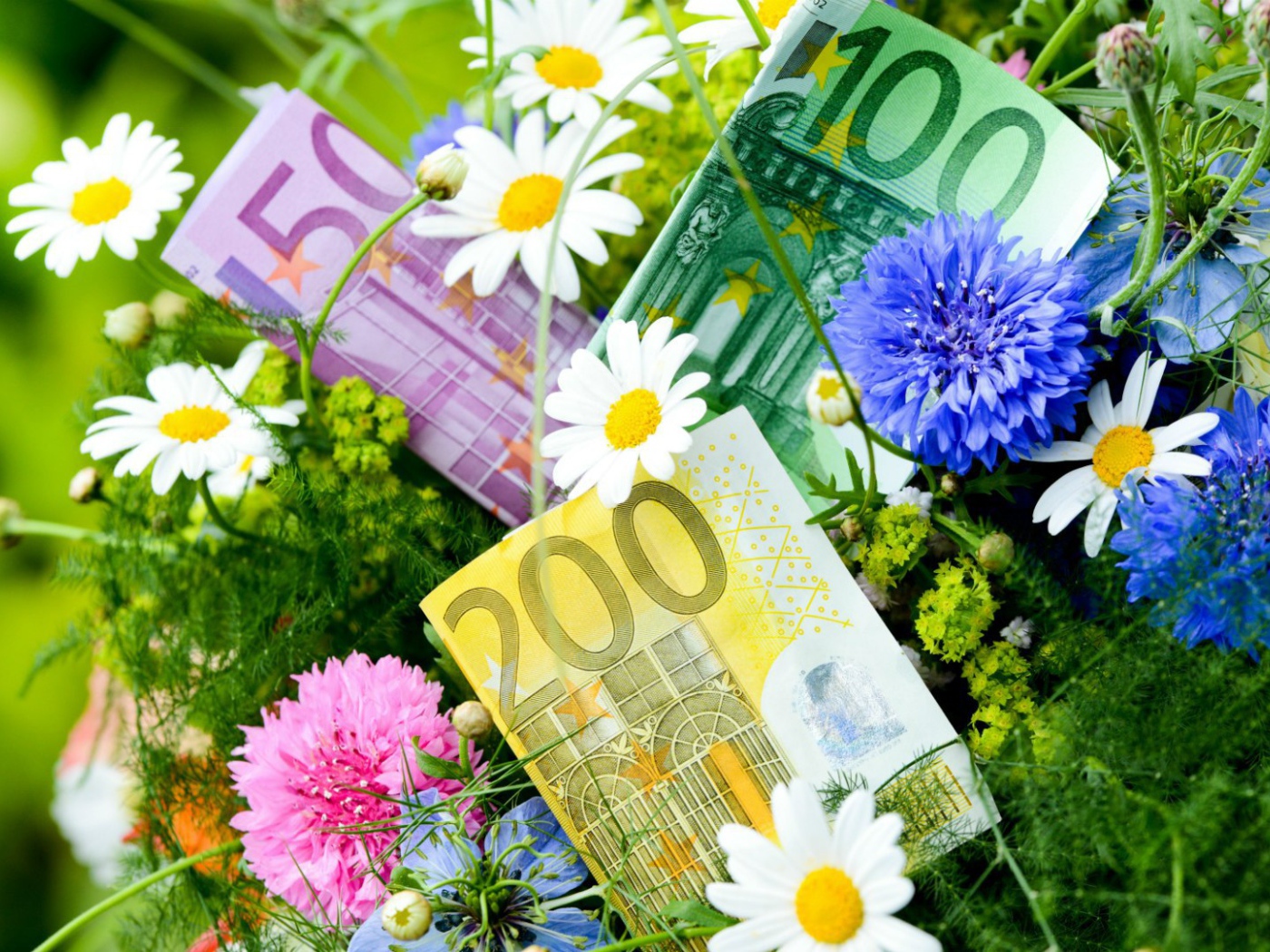 Деньги в букете