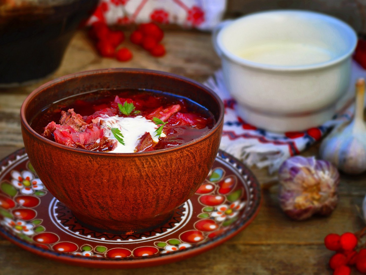 Тарелка ароматного борща