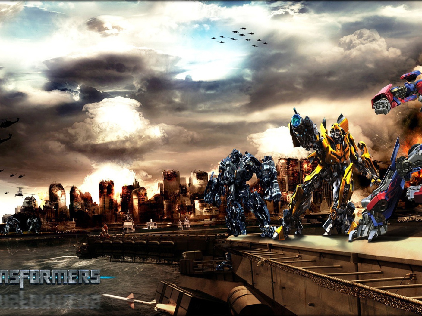 Трансформеры на набережной в разрушенном городе