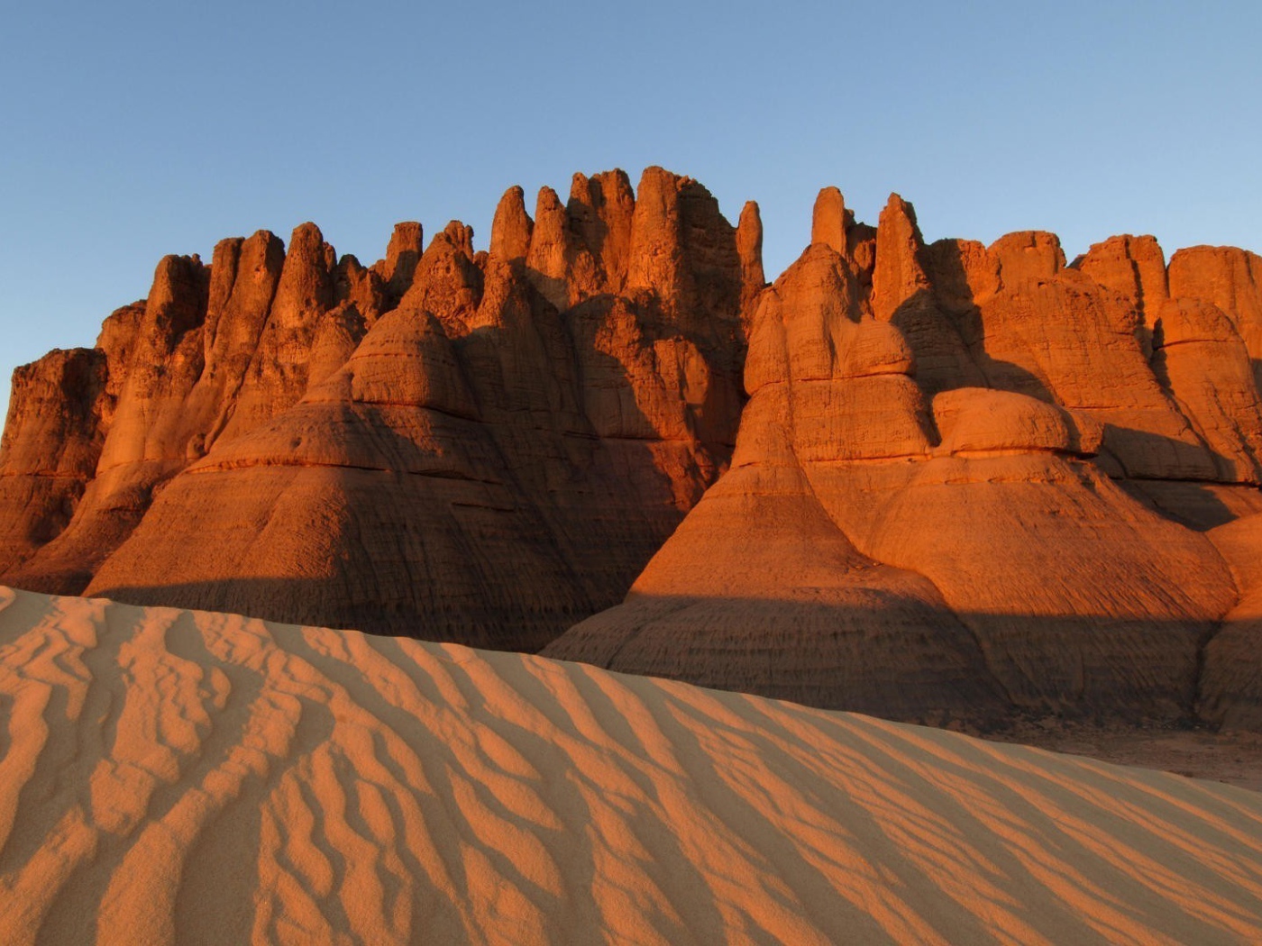 Скальные образования в пустыне