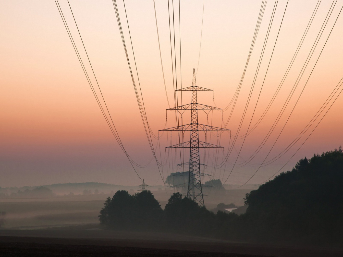 Высоковольтная линия электропередач